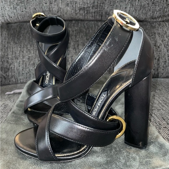 Black leather Tom Ford chunky heels with unique gold loops (stamped with TF) - Picture 7 of 7